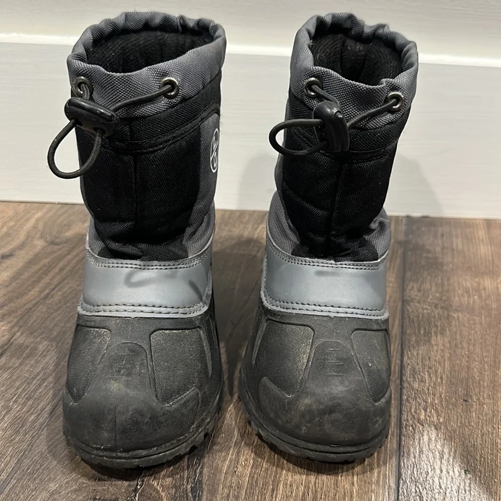 Kids Black & Gray Snow Boots with Toggle Closure